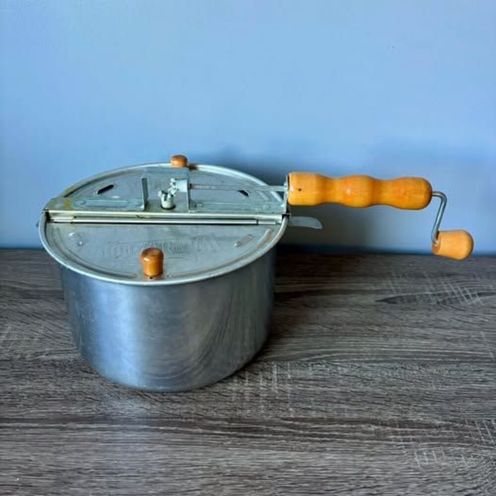 Whirley Pop Hand Crank Popcorn Maker (camp fire stovetop)